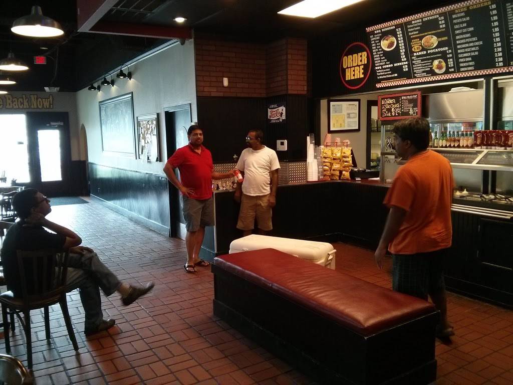 Old Hickory Inn Barbecue | restaurant | 3334 FM 1092 Rd #400, Missouri City, TX 77459, USA | 2814998904 OR +1 281-499-8904