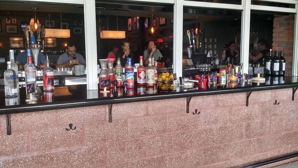 Marlows Tavern | restaurant | 6889 Eagle Watch Dr, Orlando, FL 32822, USA | 4079852381 OR +1 407-985-2381