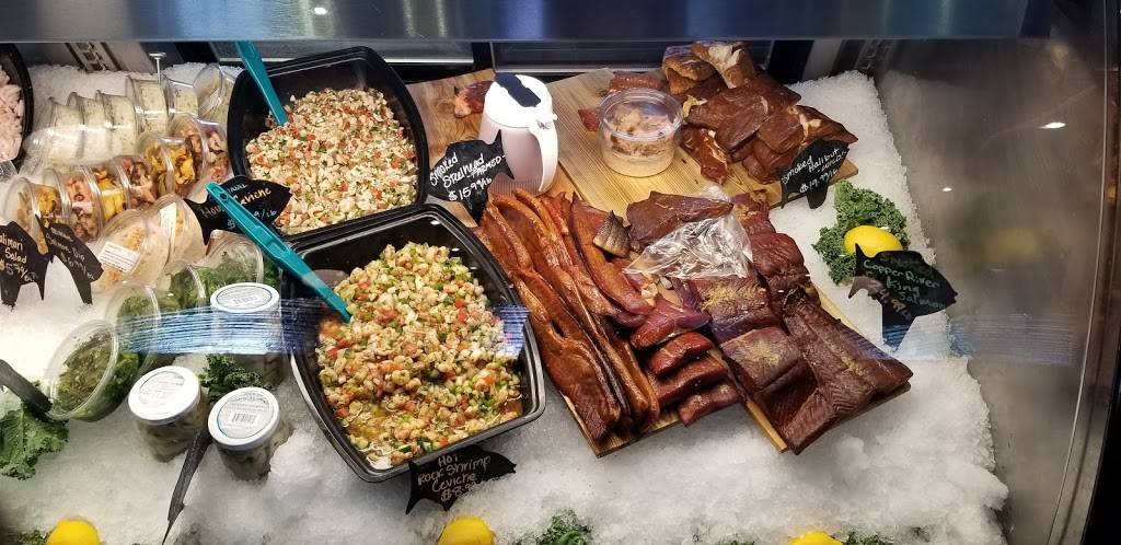 The Fish Peddler Restaurant | restaurant | 1199 Dock St, Tacoma, WA 98402, USA | 2536272158 OR +1 253-627-2158