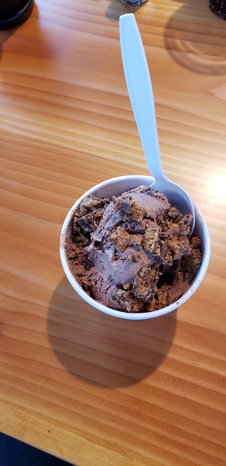 Gojos Grubhouse | restaurant | 27003 Telegraph Rd, Flat Rock, MI 48134, USA | 7347897744 OR +1 734-789-7744