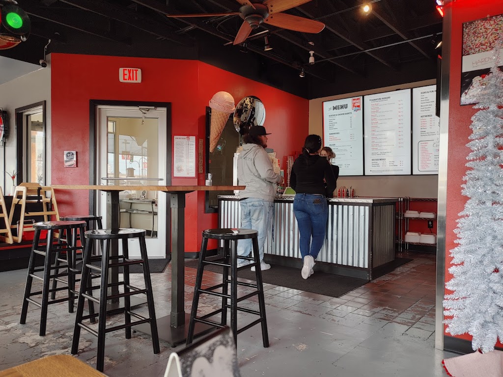 Hardys Hotwings, Burgers & Ice Cream | restaurant | 3081 N Hwy 97 #100, Bend, OR 97703, USA | 5413826962 OR +1 541-382-6962