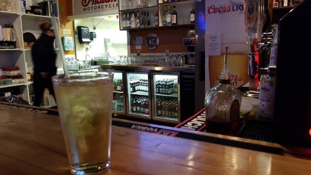 The Mug | restaurant | 18450 Pilot Knob Rd A, Farmington, MN 55024, USA | 6514636844 OR +1 651-463-6844