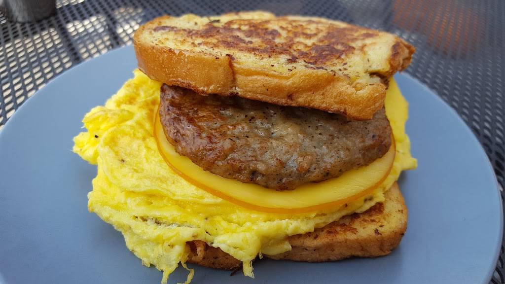 Speckled Hen Coffee | restaurant | 141 E W Main St, Strasburg, PA 17579, USA | 7172883139 OR +1 717-288-3139