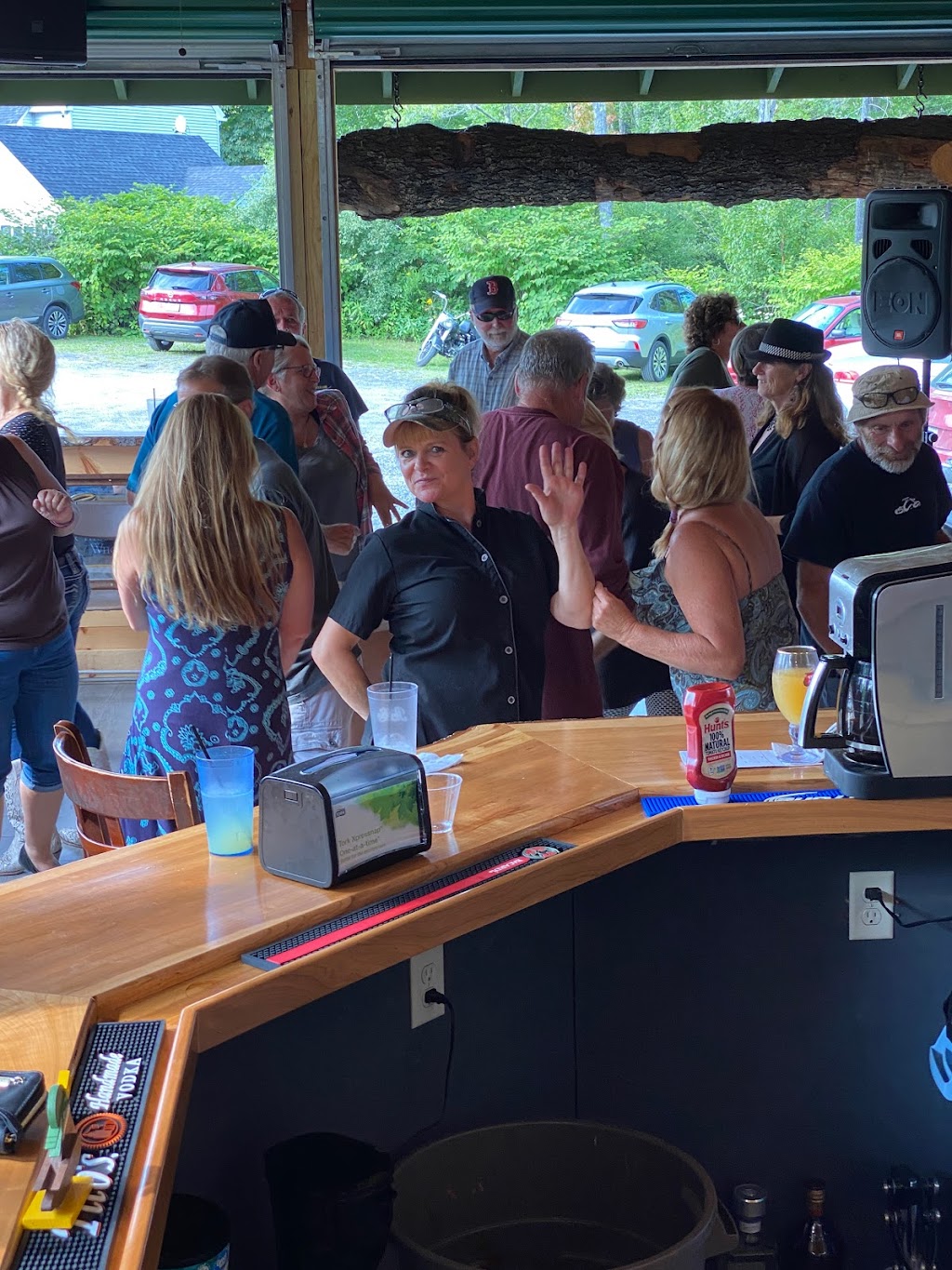 Outback Saloon | restaurant | 13 River Rd, St George, ME 04860, USA | 2076910433 OR +1 207-691-0433