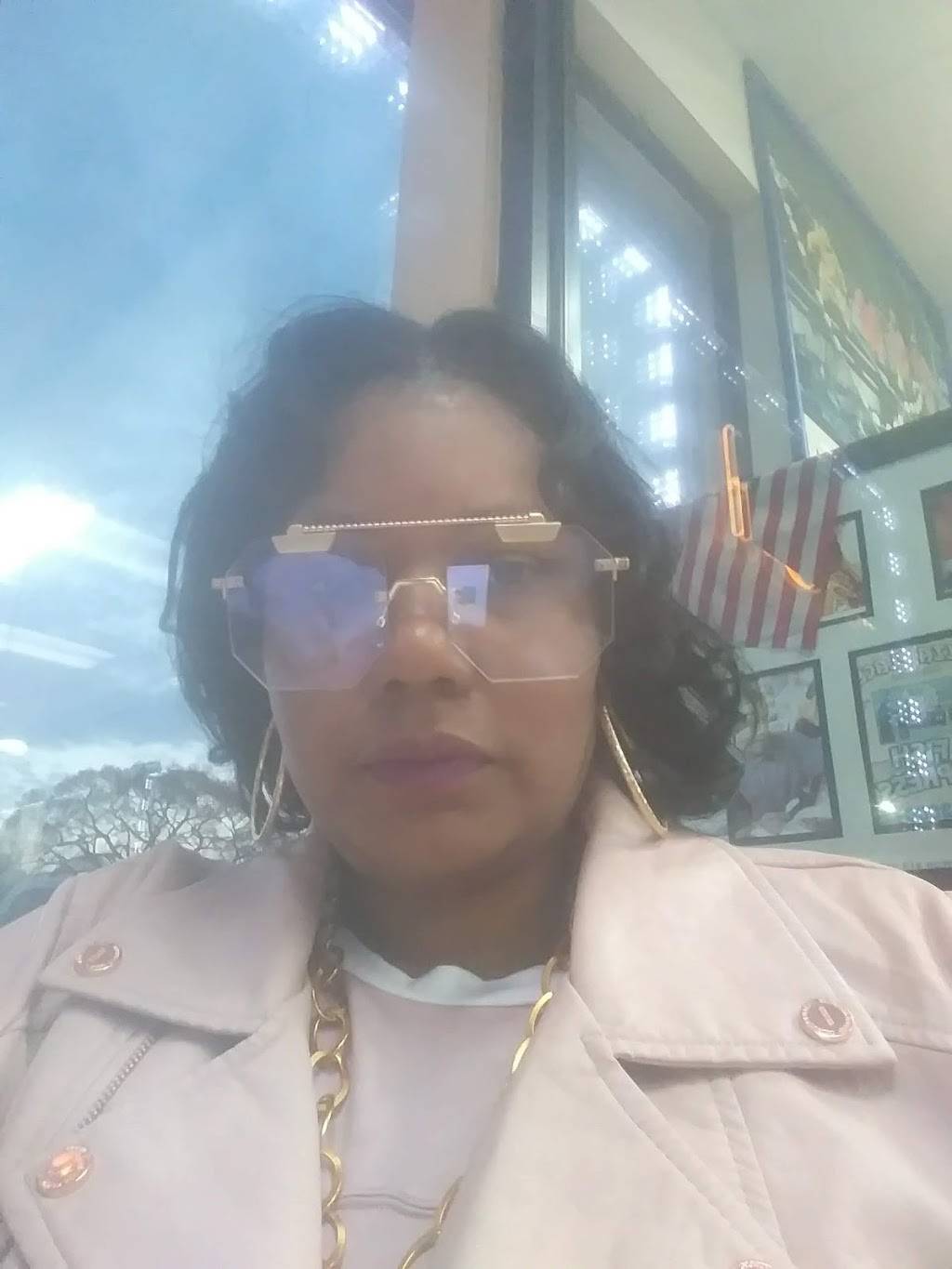 Mojos Fish Express | restaurant | 18509 Grand River Ave, Detroit, MI 48223, USA | 3132703000 OR +1 313-270-3000