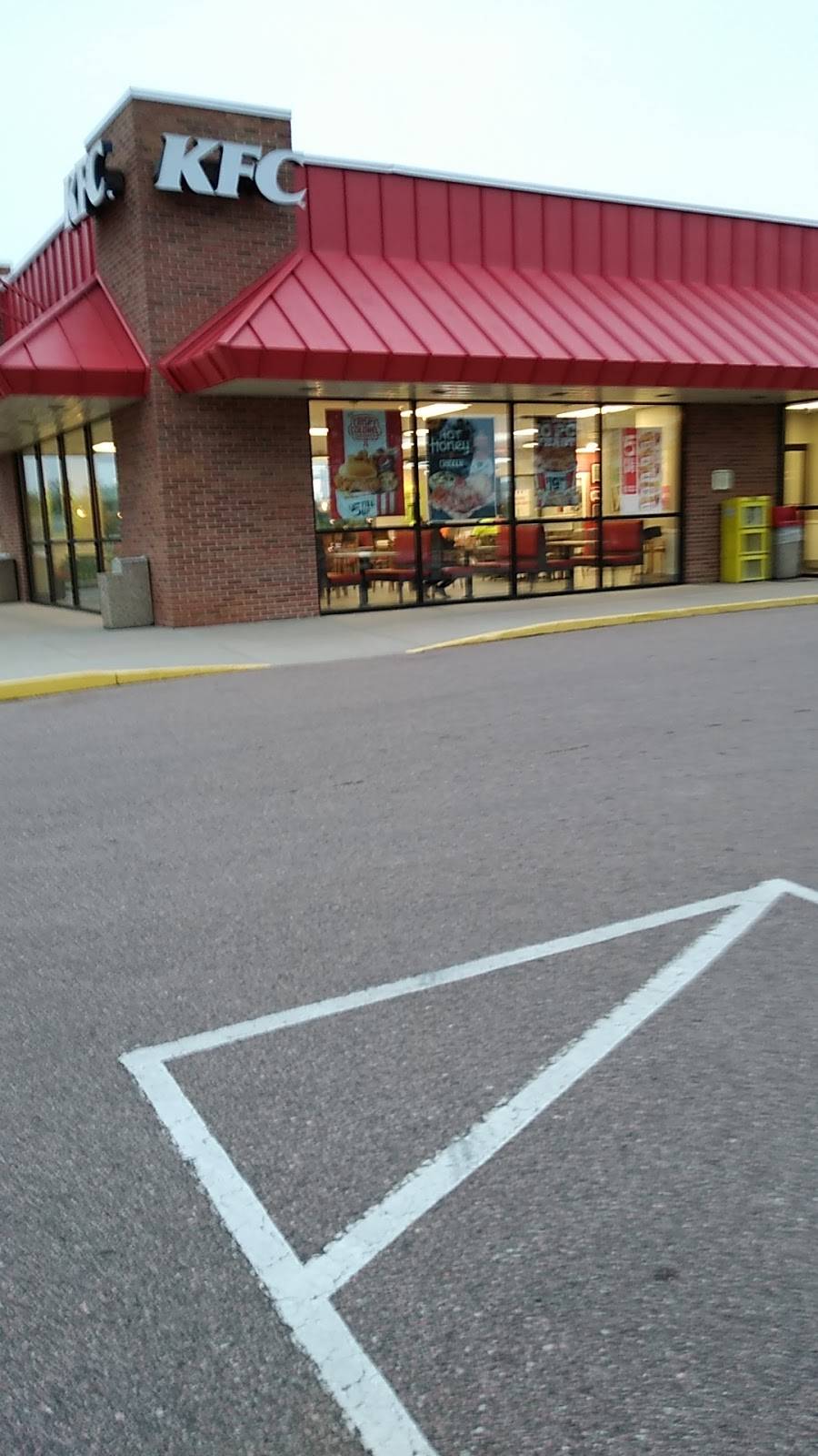 KFC | restaurant | 1533 Prussman Blvd, Fort Carson, CO 80913, USA | 7195798237 OR +1 719-579-8237