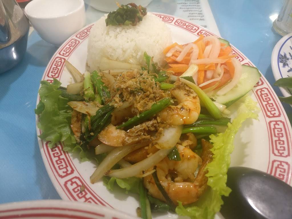 Pho Hoa Noodle Soup | Charlotte | restaurant | 3000 Central Ave, Charlotte, NC 28205, USA | 7045367110 OR +1 704-536-7110