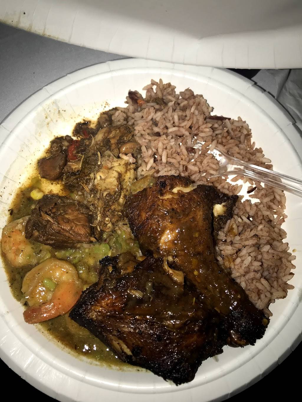 Caribbean Mix | restaurant | 8816 Broadway St, San Antonio, TX 78217, USA | 2109864244 OR +1 210-986-4244