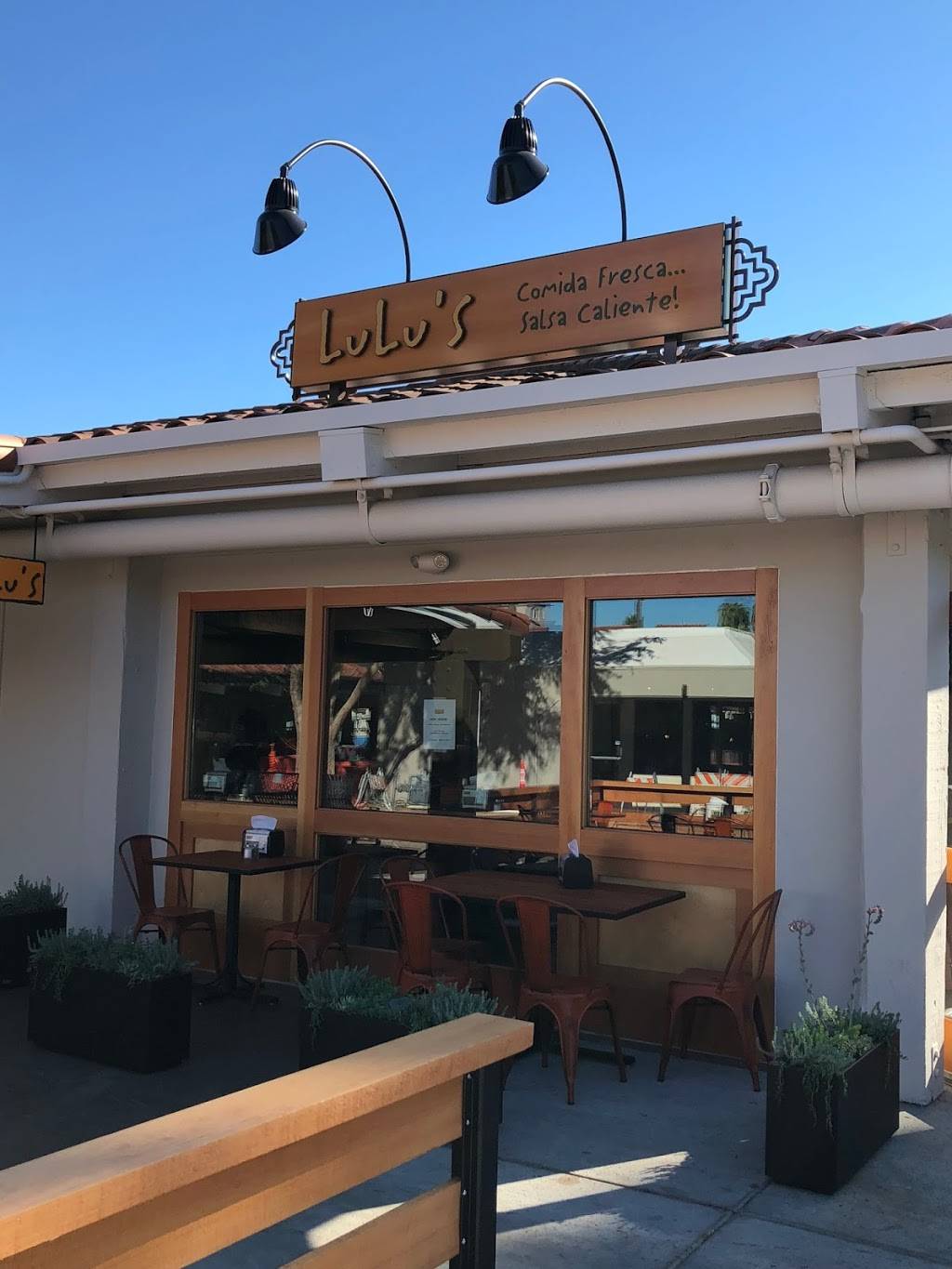 LuLus at the Pruneyard | restaurant | 1875 S Bascom Ave #165, Campbell, CA 95008, USA | 4085598226 OR +1 408-559-8226