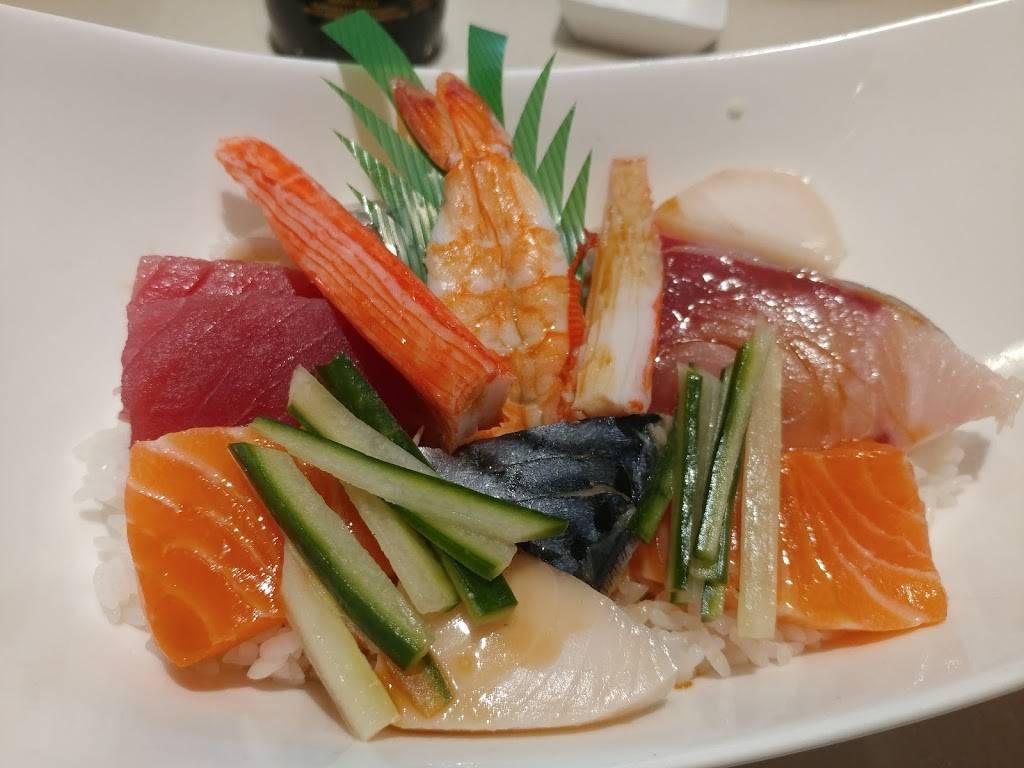 Panida Thai & Sushi Bar | restaurant | 15106 Frederick Rd, Rockville, MD 20850, USA | 3012516689 OR +1 301-251-6689