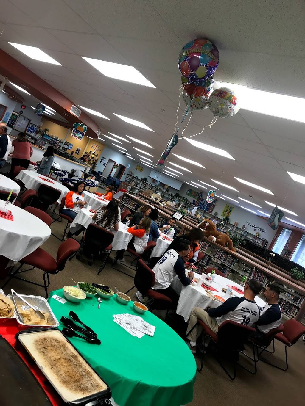 Maribus Mexican Restaurant | restaurant | 12379 Edgemere Blvd, El Paso, TX 79938, USA | 9152617668 OR +1 915-261-7668