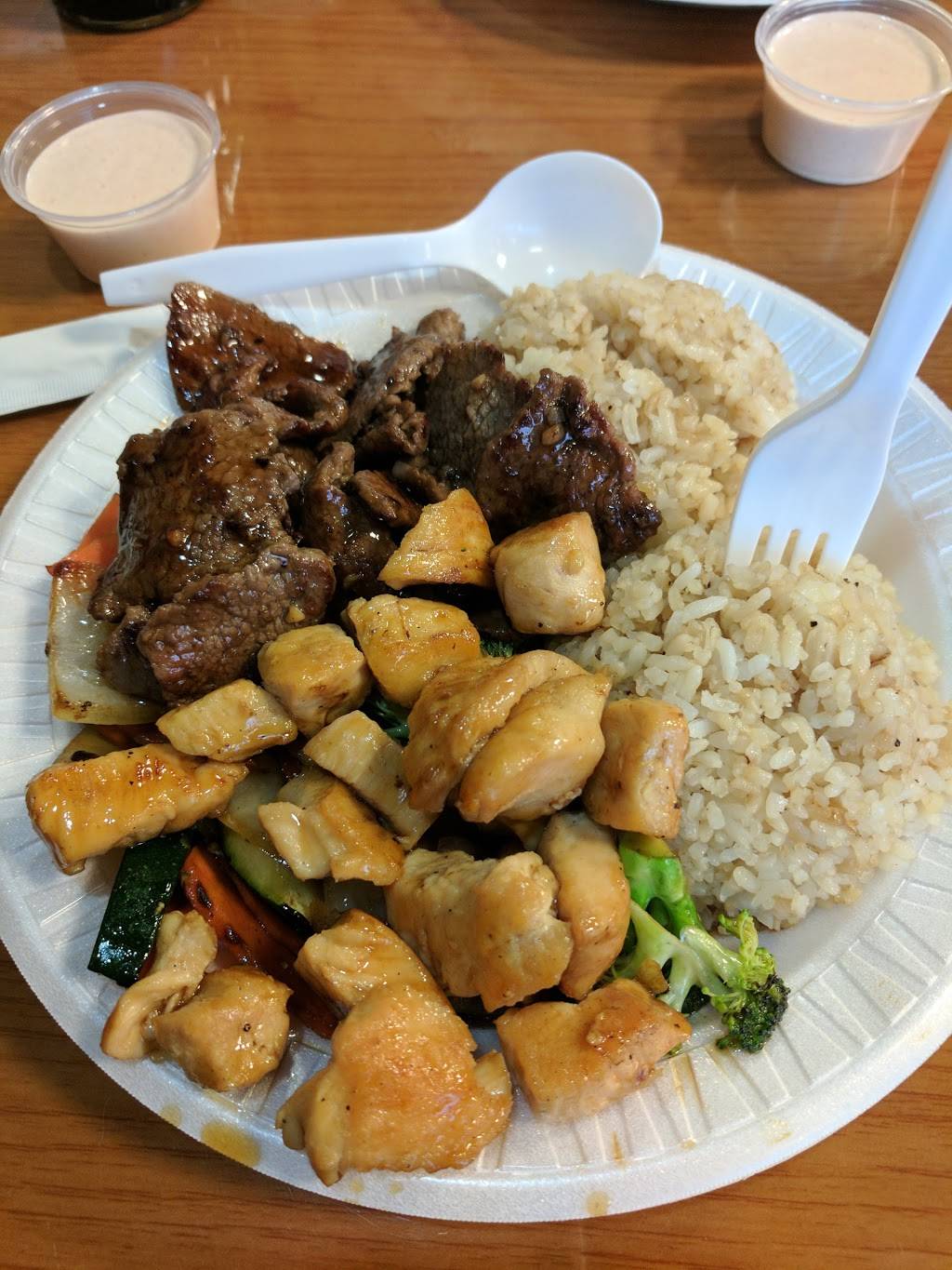 Japan House | restaurant | 1989 E Main St, Spartanburg, SC 29307, USA | 8645831616 OR +1 864-583-1616