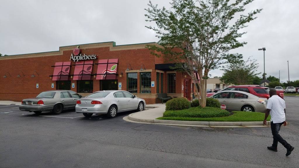 Applebees Grill + Bar | restaurant | 640 Rembert C Dennis Blvd, Moncks Corner, SC 29461, USA | 8437614545 OR +1 843-761-4545