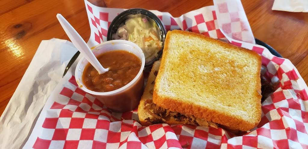 Black Eyed Pig BBQ | restaurant | 5307 Shirley St, Naples, FL 34109, USA | 2395935006 OR +1 239-593-5006