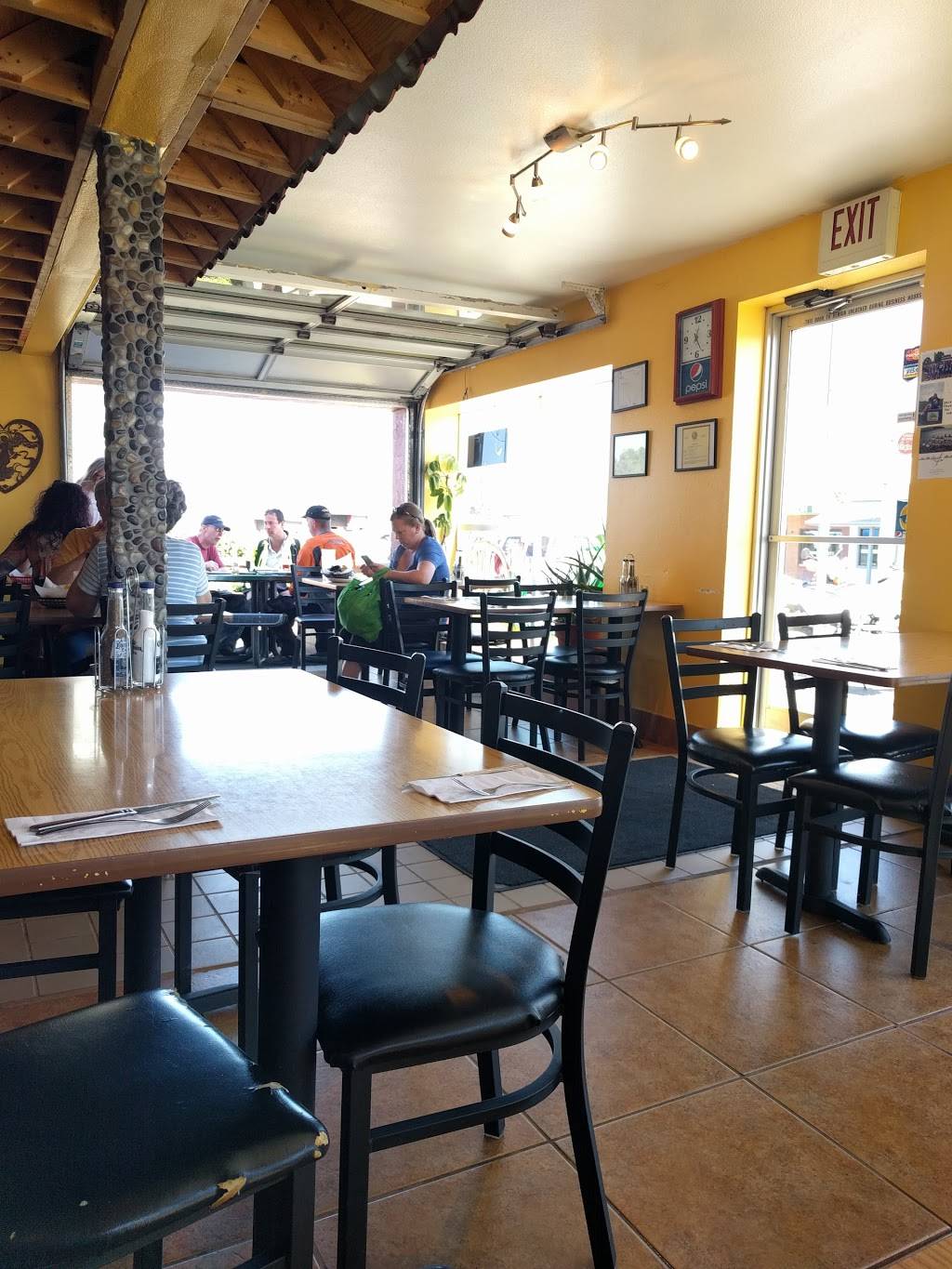 Agave Taqueria | restaurant | 2520 Commercial Ave, Anacortes, WA 98221, USA | 3605881288 OR +1 360-588-1288