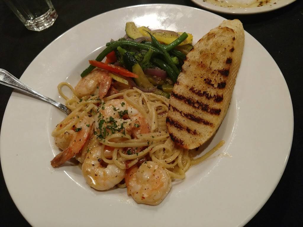 Karlines Restaurant & Bar | restaurant | 1100 Center St, Redding, CA 96001, USA | 5302447663 OR +1 530-244-7663