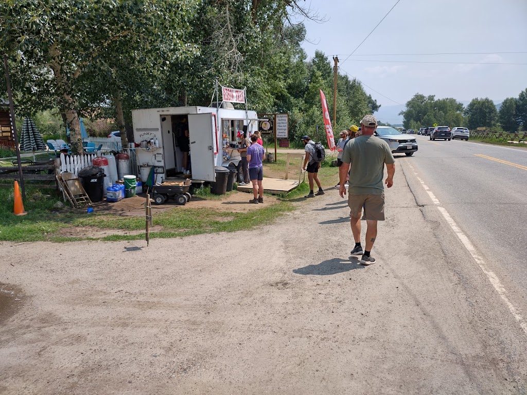 Punkys Mobile Food Trailer | restaurant | 6531 CO-82, Twin Lakes, CO 81251, USA | 7192391275 OR +1 719-239-1275