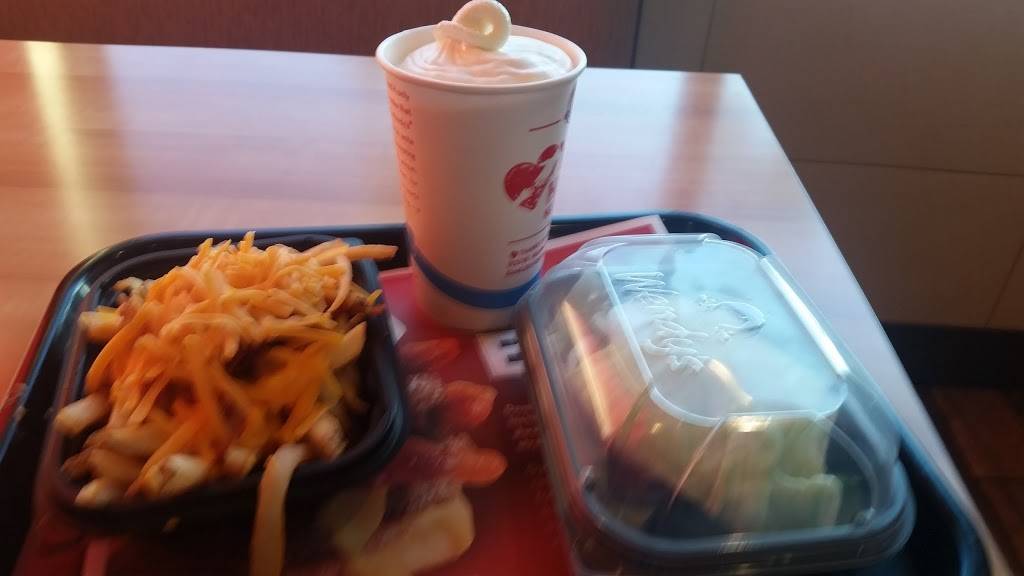 Wendys | restaurant | 63 Technology Dr W, Irvine, CA 92618, USA | 9497277018 OR +1 949-727-7018