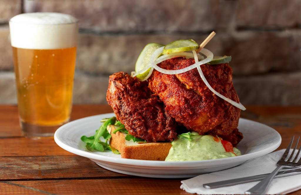 Crisp Kitchen + Bar | restaurant | 1837 1st St NW, Washington, DC 20001, USA | 2028539115 OR +1 202-853-9115