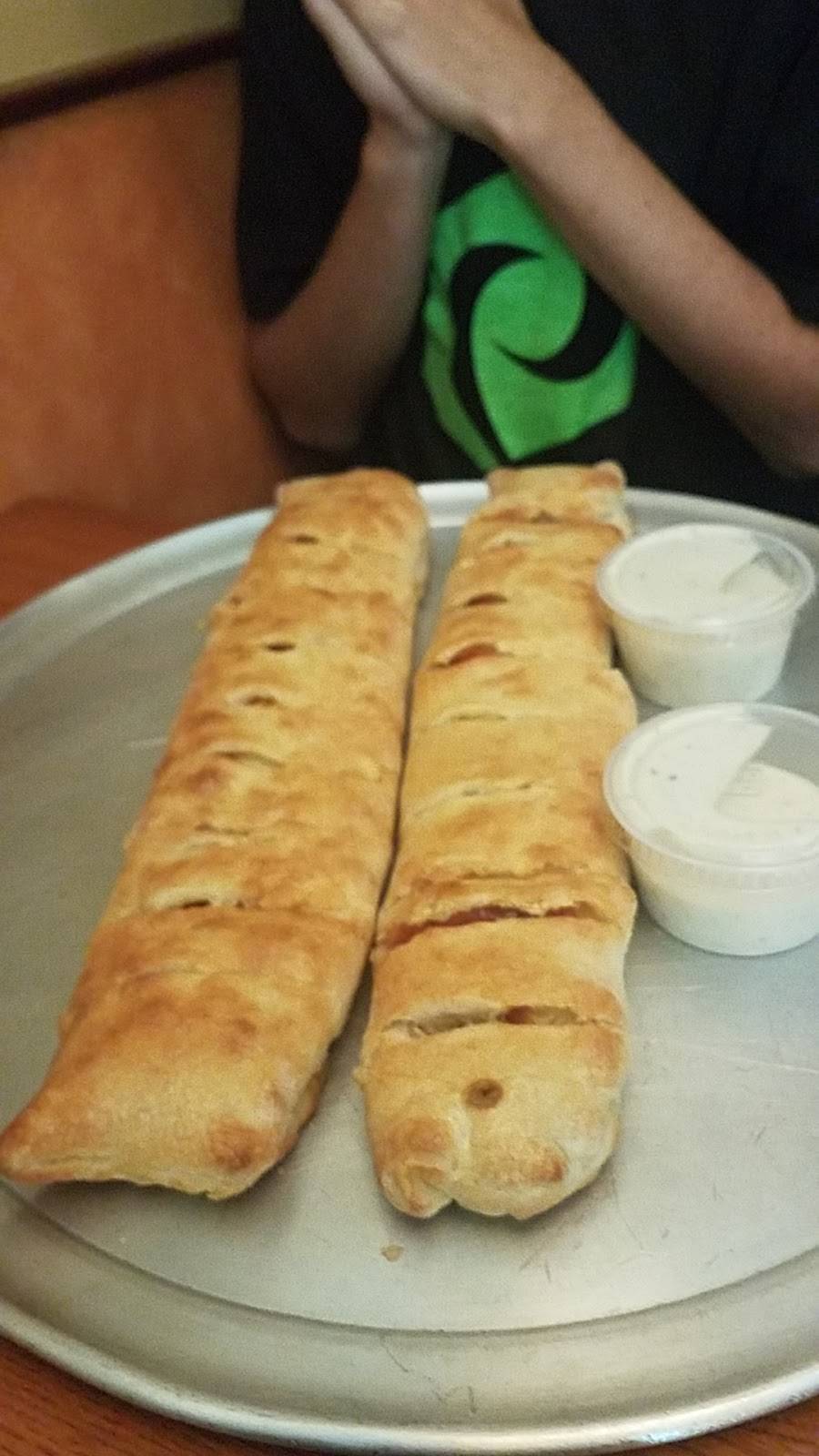 Italian Touch Pizza | restaurant | 345 W Reservoir Rd, Woodstock, VA 22664, USA | 5404598785 OR +1 540-459-8785