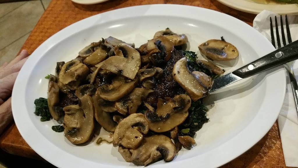 Salernos Pizzeria & Eatery | restaurant | 1716 E Kensington Rd, Mt Prospect, IL 60056, USA | 8476992822 OR +1 847-699-2822