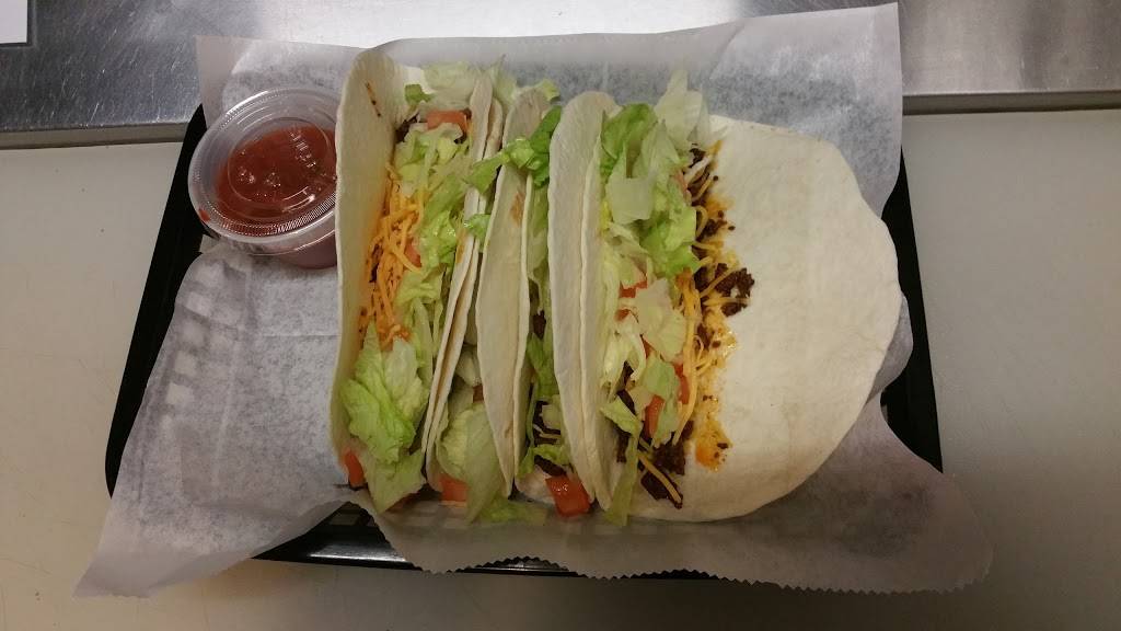 Martins Tavern | restaurant | 115 N Randolph St, Garrett, IN 46738, USA | 2603574290 OR +1 260-357-4290