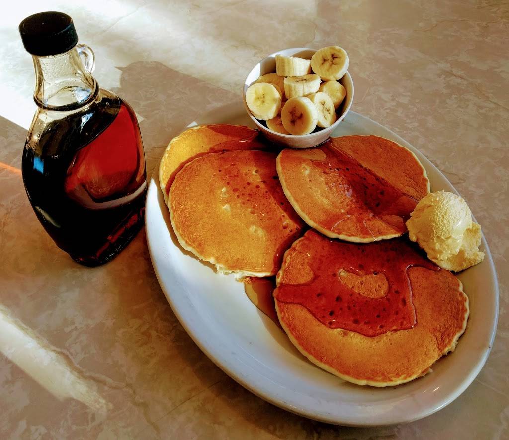 Golden Star | restaurant | 2001 E Carson St, Long Beach, CA 90807, USA | 5624268869 OR +1 562-426-8869