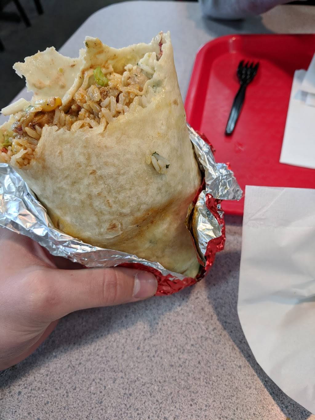 Hot Head Burritos | restaurant | 362 Boardman Poland Rd, Boardman, OH 44512, USA | 3307264100 OR +1 330-726-4100