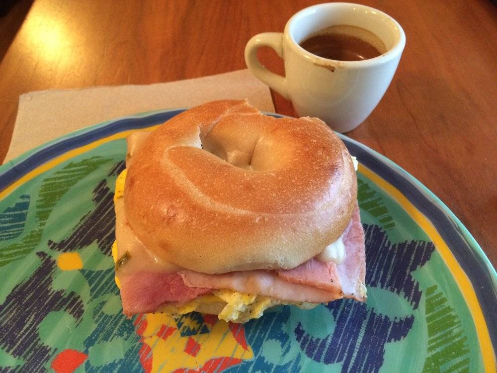 Wellhouse Café Ministry | cafe | 118 10 1/2 St NW, Charlottesville, VA 22903, USA | 4349730002 OR +1 434-973-0002