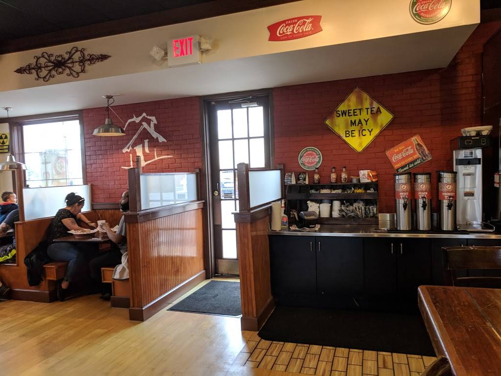 Shanes Rib Shack | restaurant | 1150 Carl D. Silver Parkway, Fredericksburg, VA 22401, USA | 5407854234 OR +1 540-785-4234