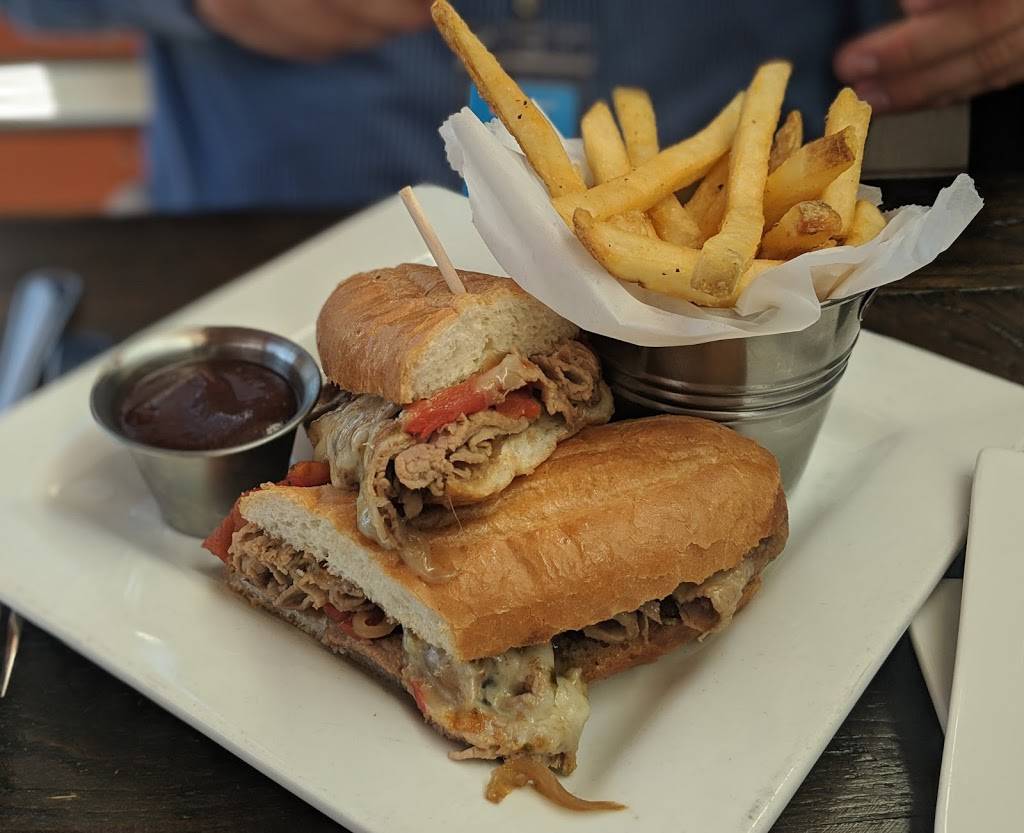 Cold Beers & Cheeseburgers | restaurant | 18529 N Scottsdale Rd, Scottsdale, AZ 85255, USA | 4809127219 OR +1 480-912-7219