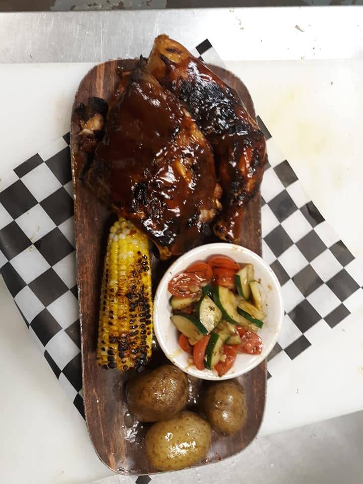 Robbies Bar and Grill | restaurant | 610 N Greece Rd, Hilton, NY 14468, USA | 5853924141 OR +1 585-392-4141