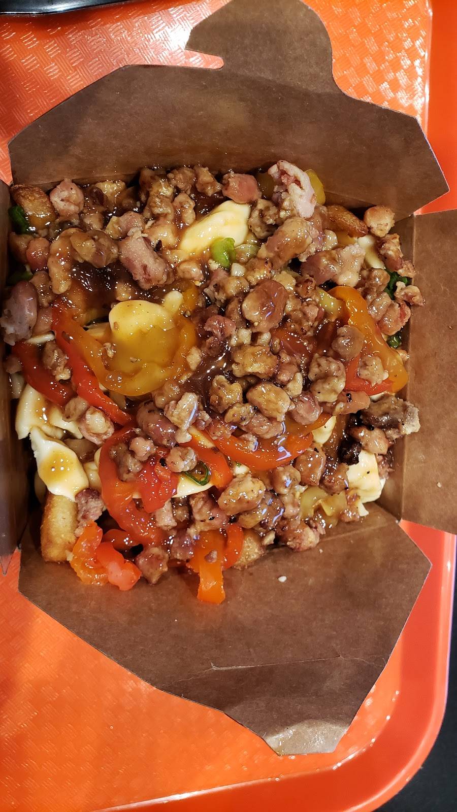 La Poutine Dor | restaurant | 830 6e Avenue, Saint-Georges, QC G5Y 5B8, Canada | 4182217889 OR +1 418-221-7889