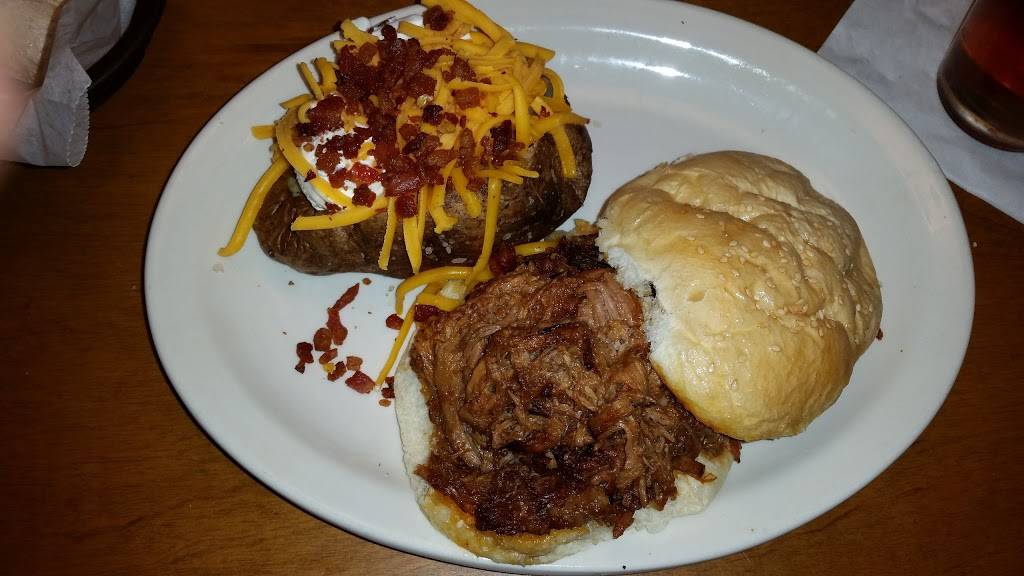 Texas Roadhouse | restaurant | 120 Morrell Rd, Knoxville, TN 37919, USA | 8655844150 OR +1 865-584-4150