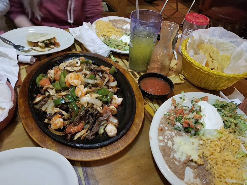 Don Chavas Mexican Grill | restaurant | 1234 N Wells St, Fort Wayne, IN 46808, USA | 2604236677 OR +1 260-423-6677