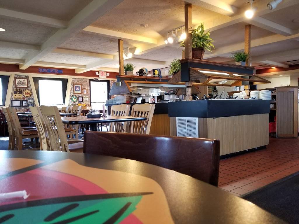 Pizza Hut | meal takeaway | 1360 Walton Blvd, Rochester, MI 48309, USA | 2486560055 OR +1 248-656-0055