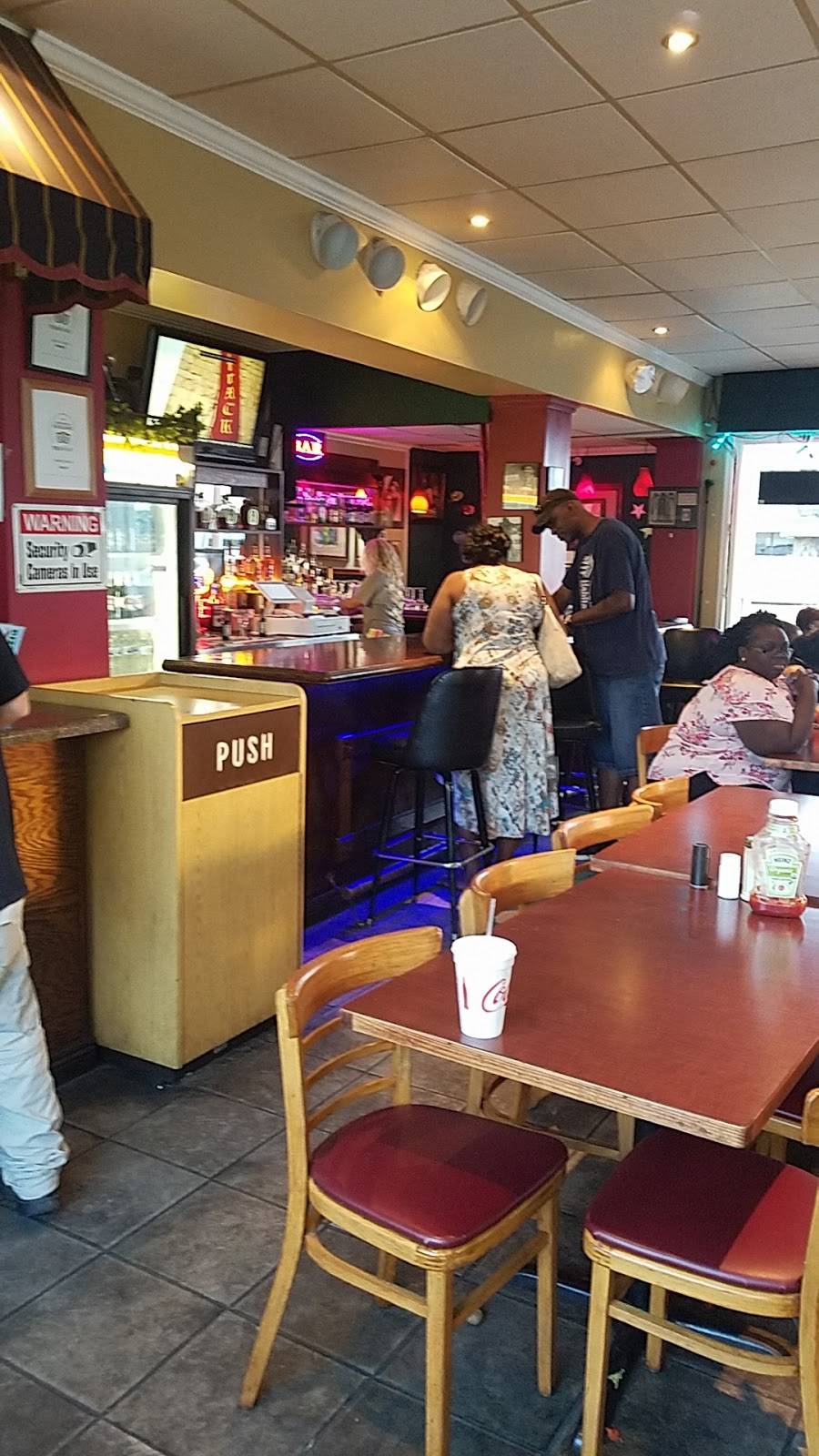 Dinos Pizza | restaurant | 1307 South Ocean Boulevard, Myrtle Beach, SC 29577, USA | 8434487497 OR +1 843-448-7497