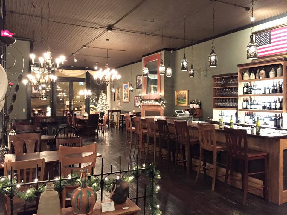 Rembrandts Gallery & Wine Bar | restaurant | 323-325 E Main St, Madison, IN 47250, USA | 8122735050 OR +1 812-273-5050