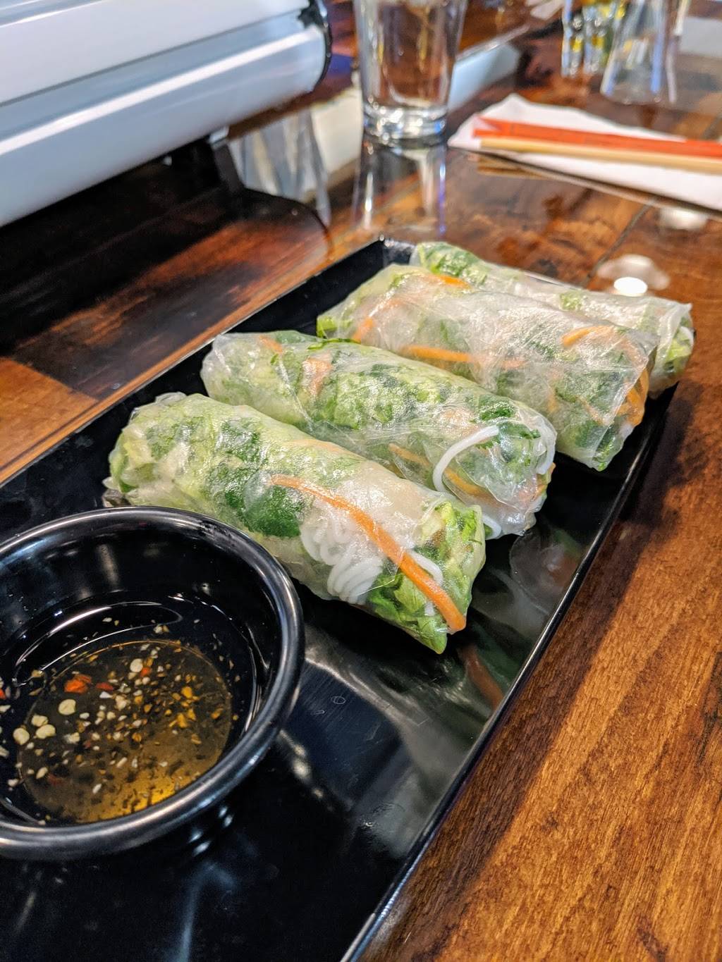 Sushi Karma - Asian Bistro & Bar | restaurant | 5820 Johnson Dr, Mission, KS 66202, USA | 9137457536 OR +1 913-745-7536