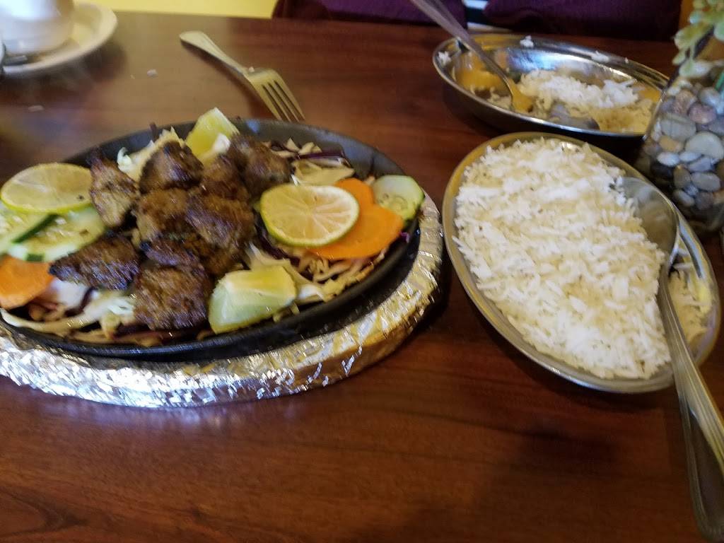 Momo house | restaurant | 131A Maple Ave W, Vienna, VA 22180, USA | 5714592614 OR +1 571-459-2614