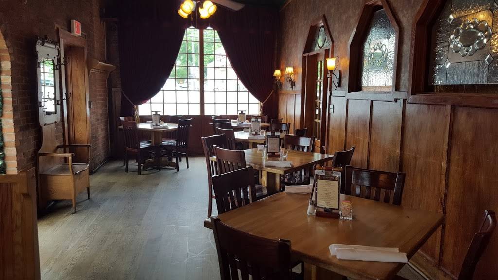 The Main Pub | restaurant | 306 Main St, Manchester, CT 06040, USA | 8606471551 OR +1 860-647-1551