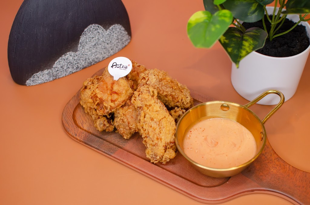 AUTEA SWEETS & EATS | cafe | 2026 S Clark St UNIT A&B, Chicago, IL 60616, USA | 3127091335 OR +1 312-709-1335