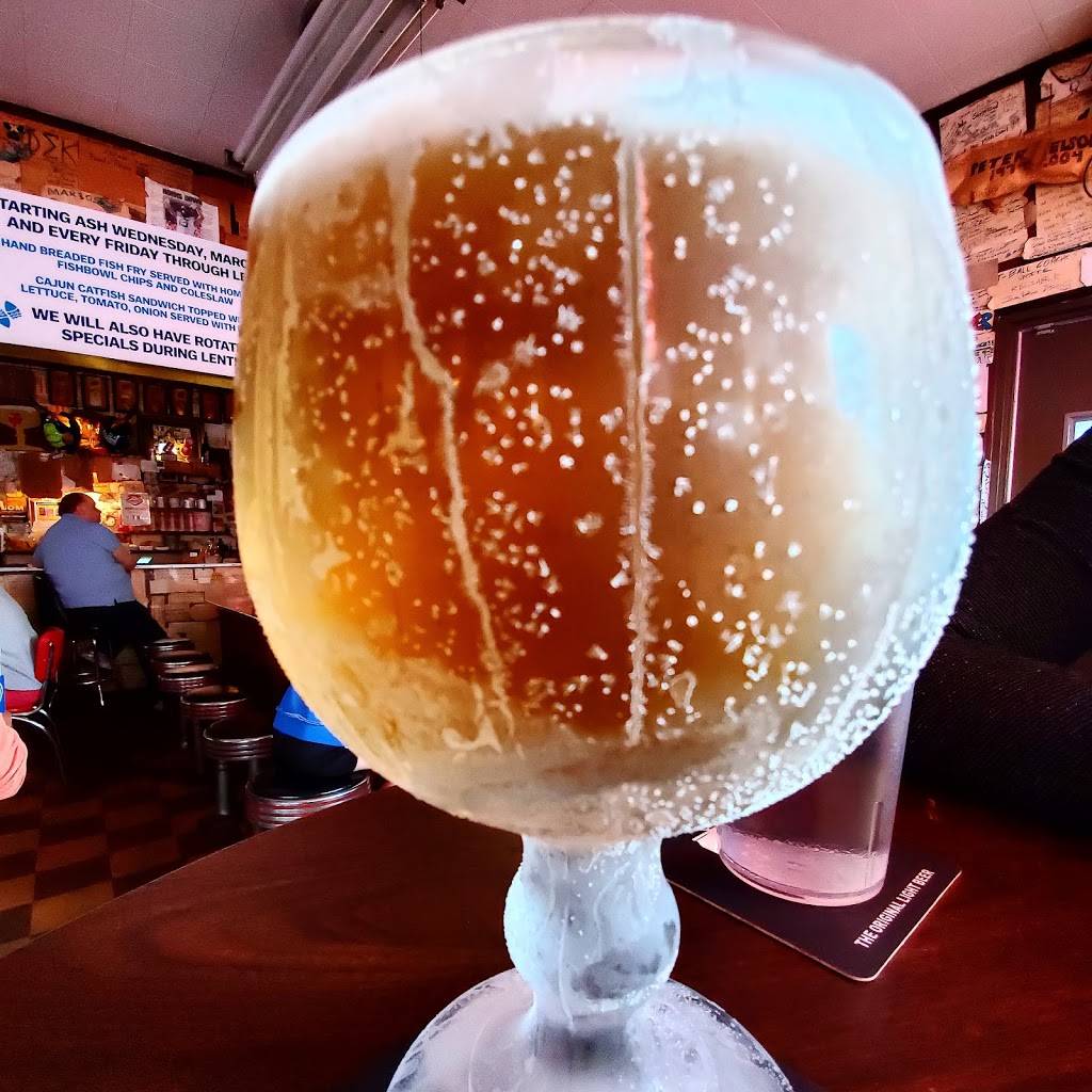 Marios Fishbowl | restaurant | 704 Richwood Ave, Morgantown, WV 26505, USA | 3042922511 OR +1 304-292-2511