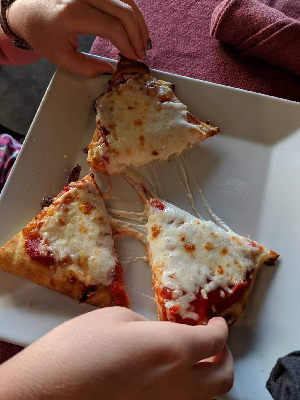 Mountain Pie Company | restaurant | 3522 Teays Valley Road A, Hurricane, WV 25526, USA | 3043976249 OR +1 304-397-6249