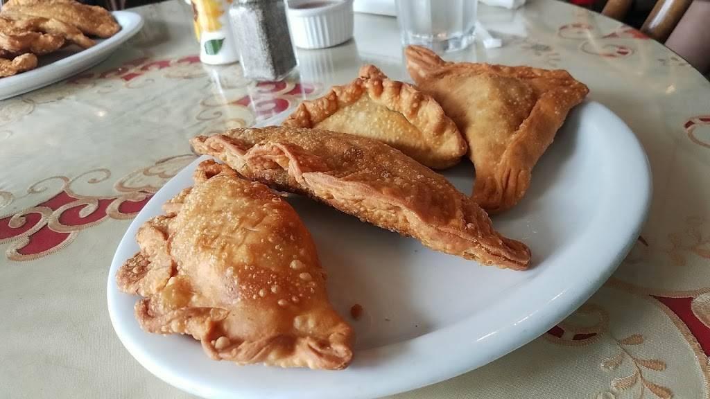Empanadas Place | restaurant | 3811 Sawtelle Blvd, Los Angeles, CA 90066, USA | 3103910888 OR +1 310-391-0888