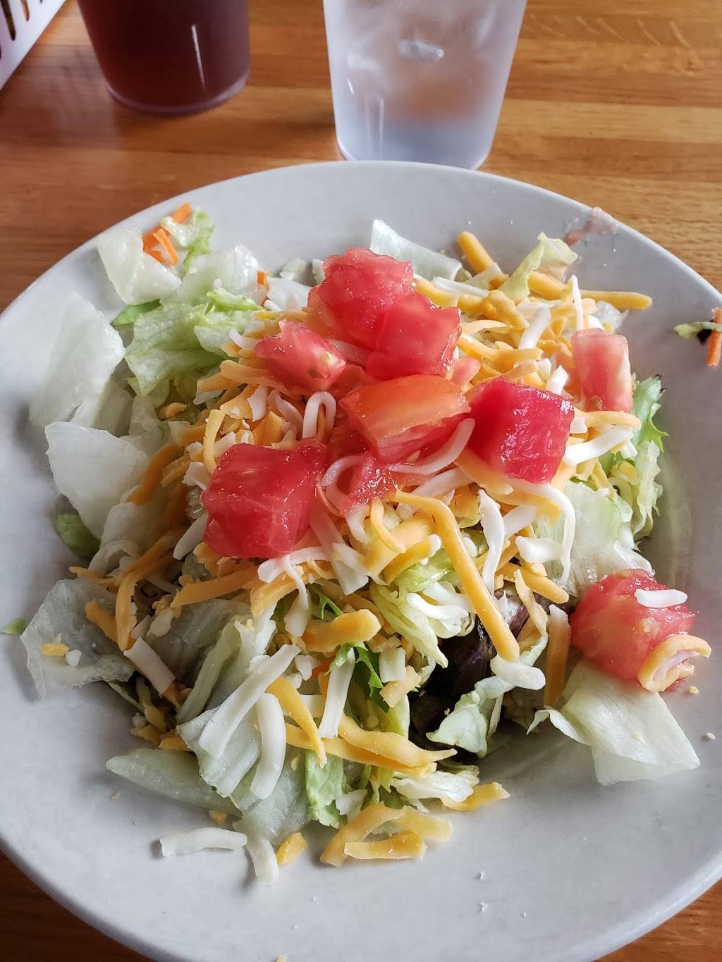 Park-Et Fine Foods | restaurant | 211 S Kingshighway St, Perryville, MO 63775, USA | 5735474147 OR +1 573-547-4147