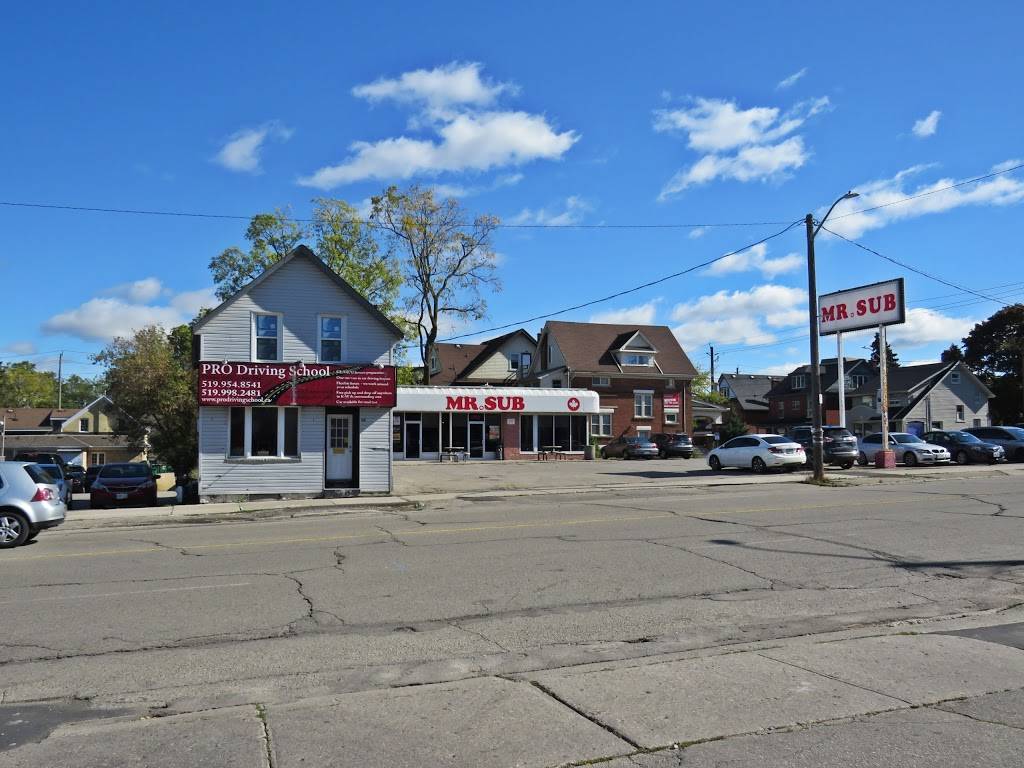 Mr.Sub | restaurant | 102 King St N, Waterloo, ON N2J 2X6, Canada | 5198847313 OR +1 519-884-7313