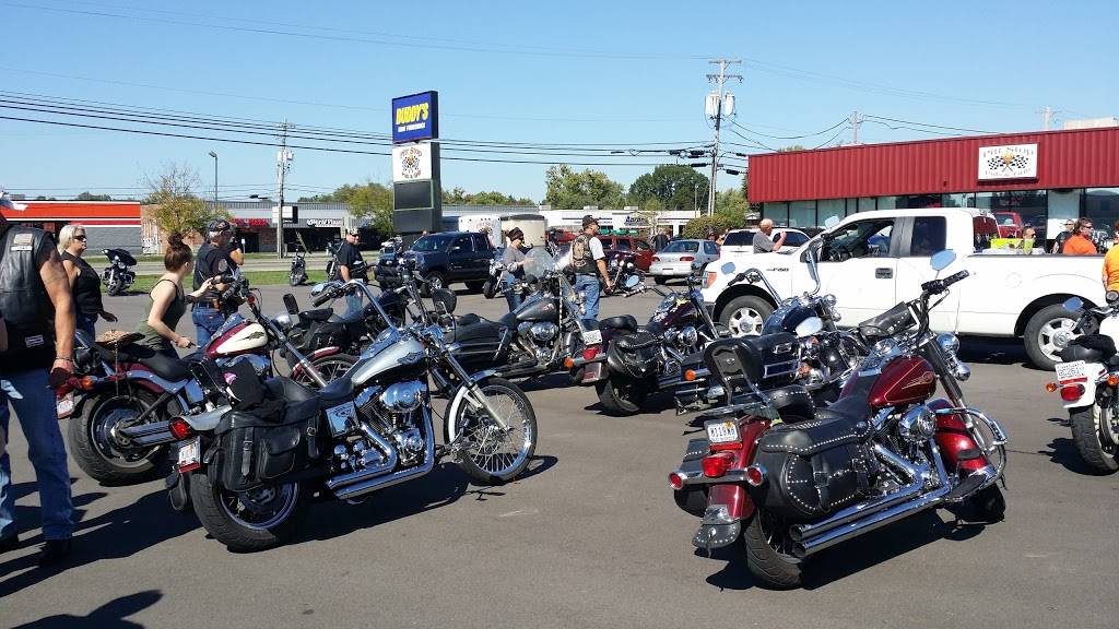 Pitt Stop Pub Grill | restaurant | 1710 E 10th St # 3, Jeffersonville, IN 47130, USA | 8122845475 OR +1 812-284-5475