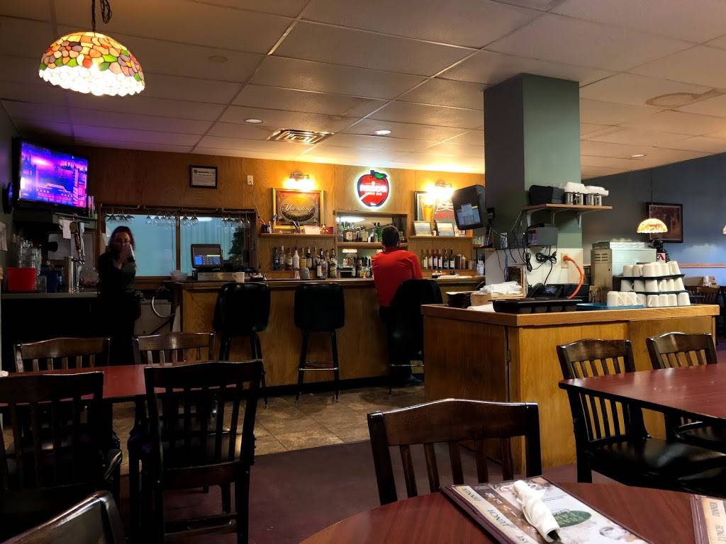 Francis Family Restaurant | restaurant | 1038 E Wheeling Ave, Cambridge, OH 43725, USA | 7404393333 OR +1 740-439-3333