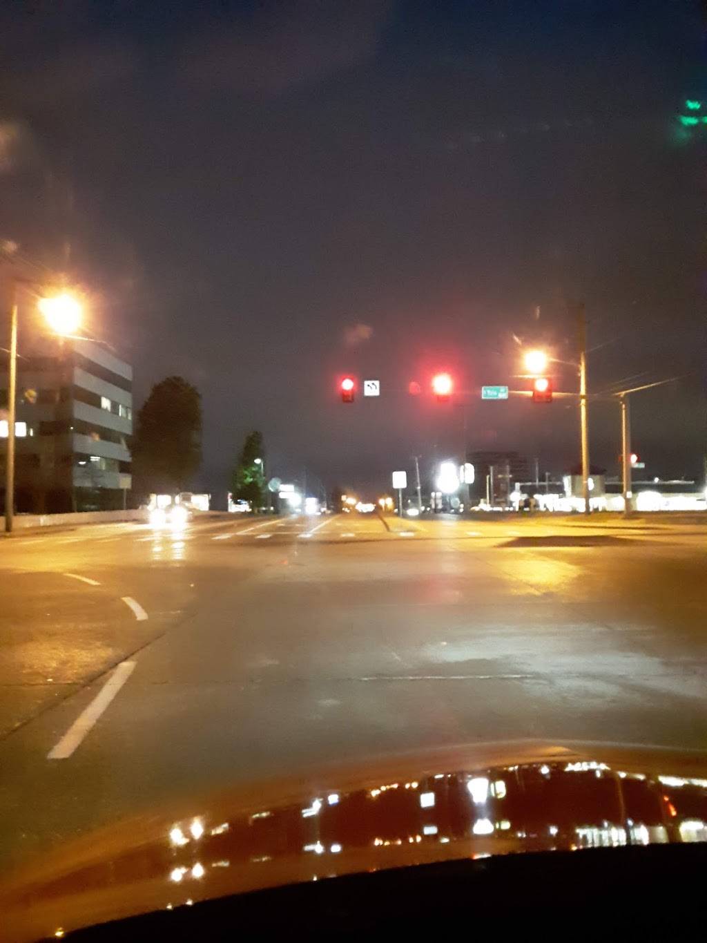 Long John Silvers | restaurant | 3152 E 51st St, Tulsa, OK 74105, USA | 9187491219 OR +1 918-749-1219